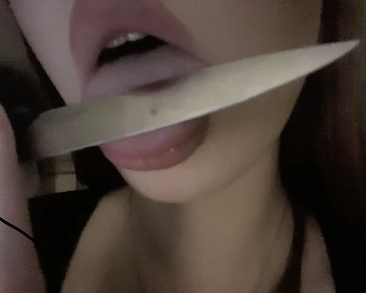 knifeless - Discord Profile Picture | Free PFP Download