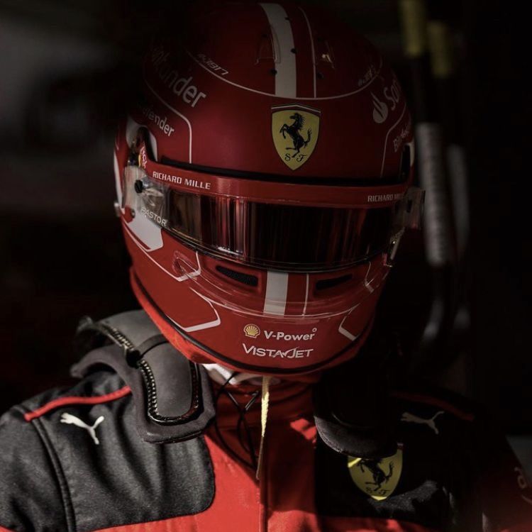 🏎️ 𝜗𝜚 ࣪˖ ִ𐙚  - Discord Profile Picture | Free PFP Download