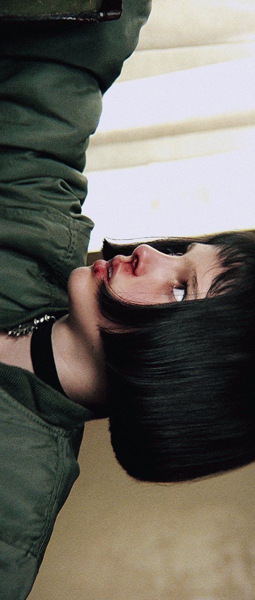 Mathilda - Léon: The Professional - Discord Banner | Free Banner Download 512x512
