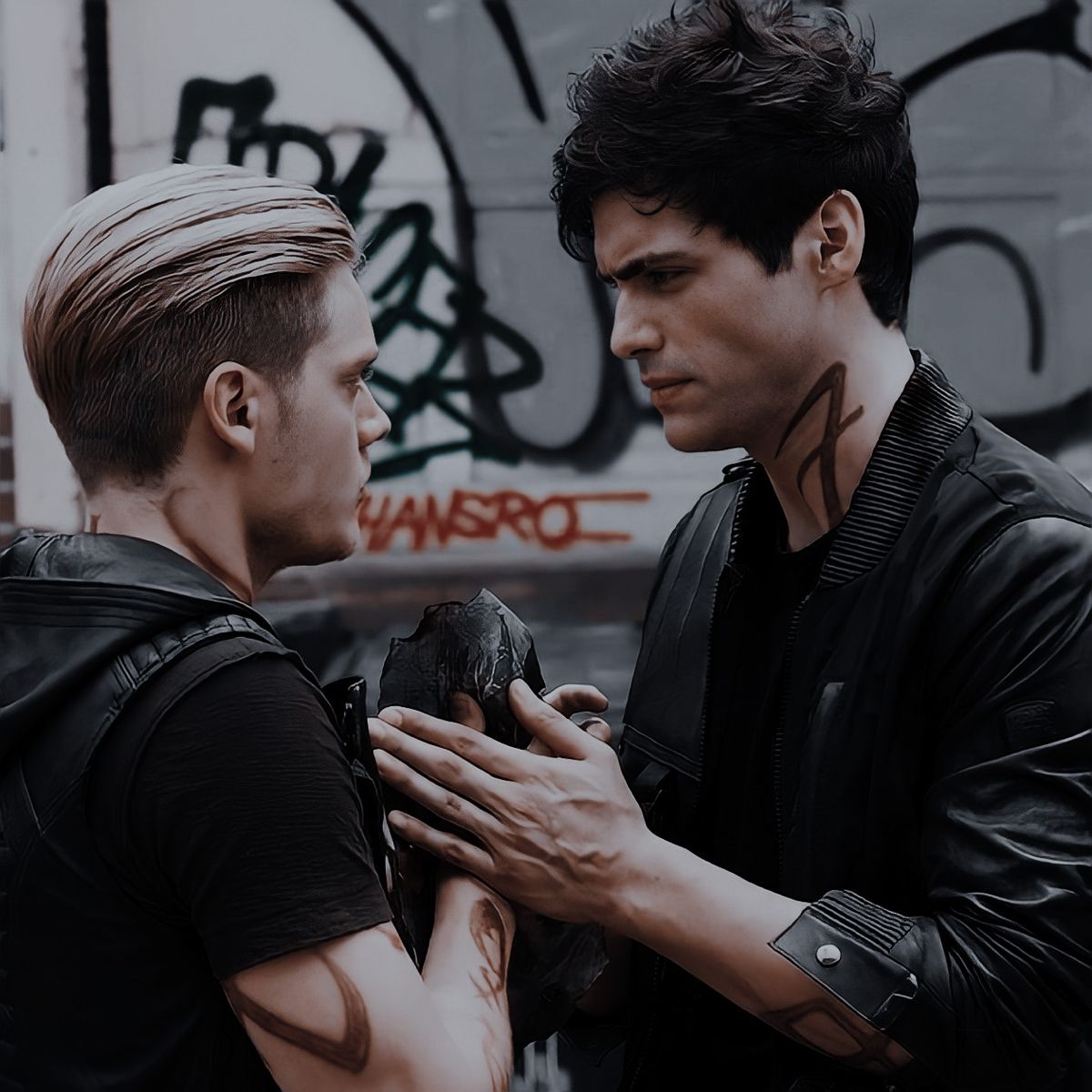 James x Alec - Discord Profile Picture | Free PFP Download