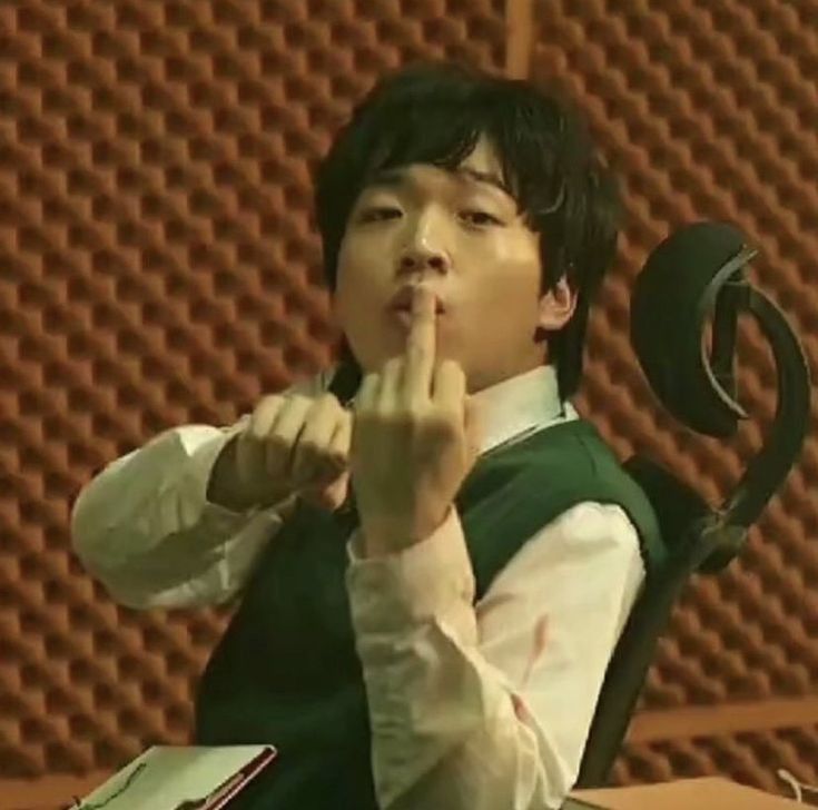 gyeongsu😼🧟 - Discord Profile Picture | Free PFP Download